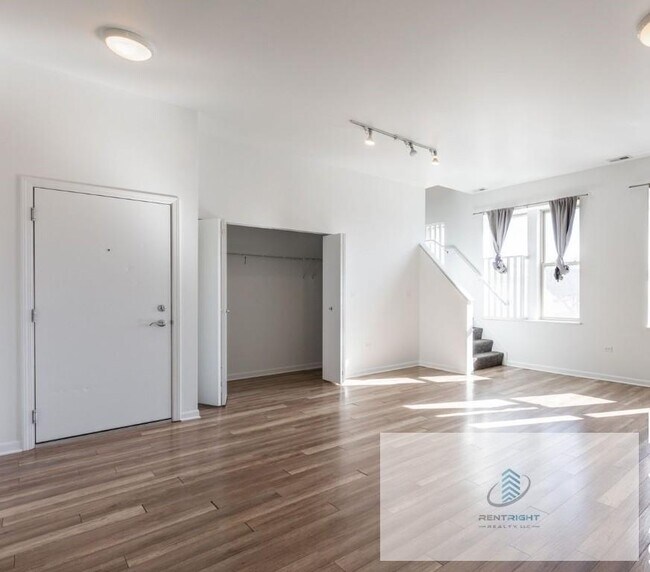 Foto del edificio - 2700 W North Ave