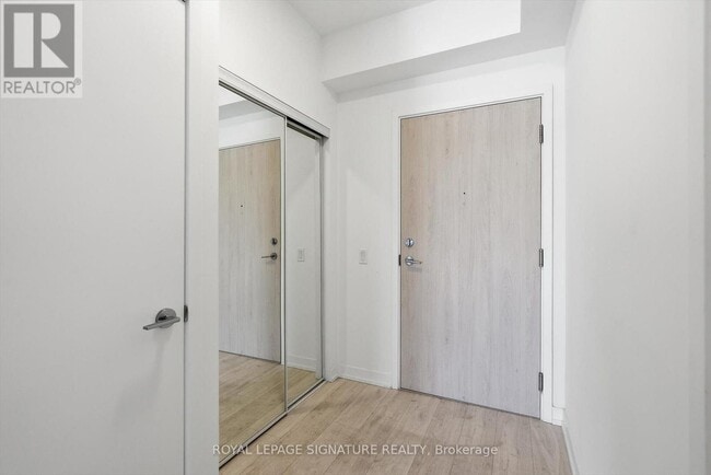 Building Photo - 181 Sheppard Ave E