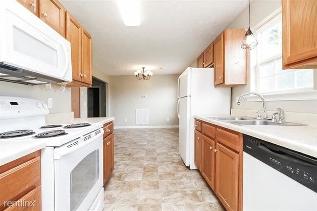 Building Photo - 3 br, 2 bath House - 113 East McGuire Street