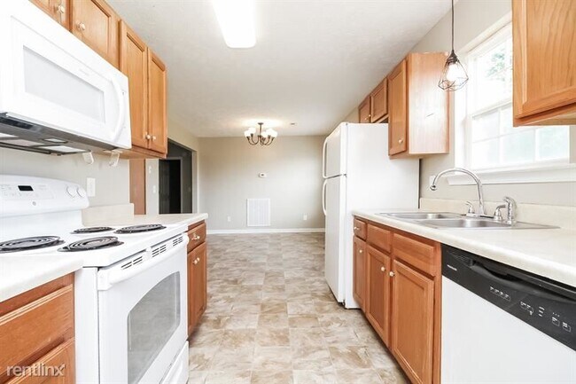 Foto del edificio - 3 br, 2 bath House - 113 East McGuire Street