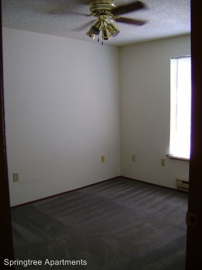 Foto del edificio - 4810 127th Street Ct SW