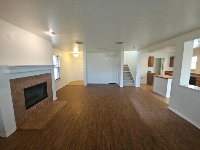 Building Photo - Beautiful 2 Story in Bedford Off Forest Ridge