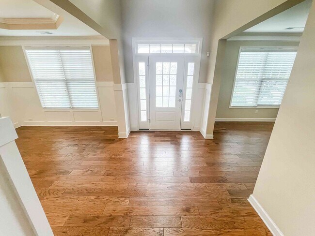Foto del edificio - Huge 5BR / 4BA Home near Downtown Woodstock