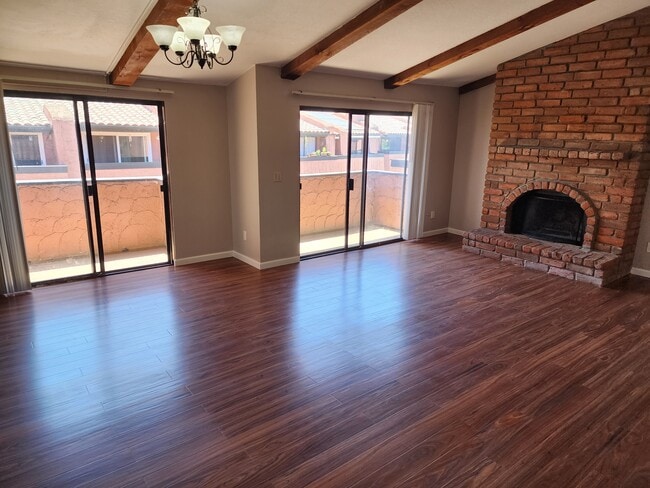 Living Room - 32070 Del Cielo Oeste