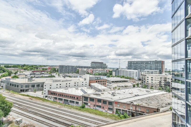 Primary Photo - 788 Marietta St NW