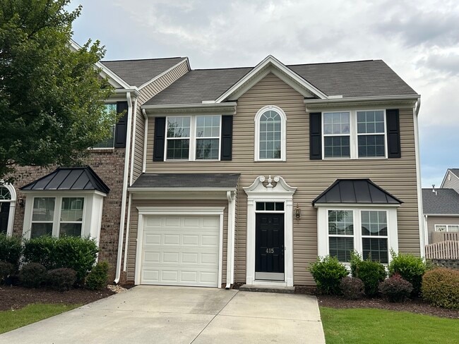 Building Photo - 415 Cedar Pines Dr