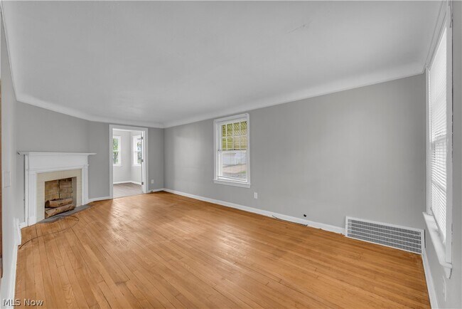 Foto del edificio - 19702 Pawnee Ave