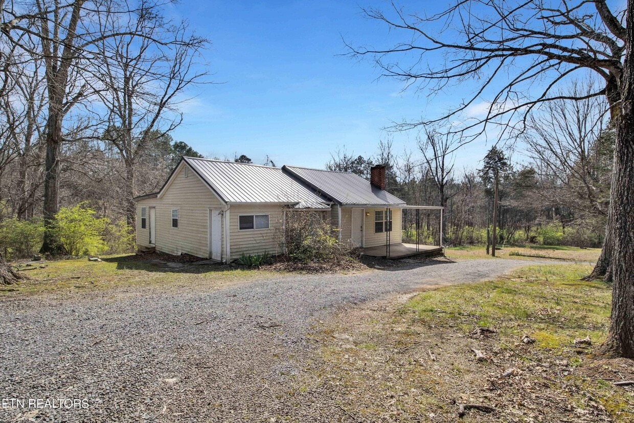 Primary Photo - 8520 Pleasant Hill Rd