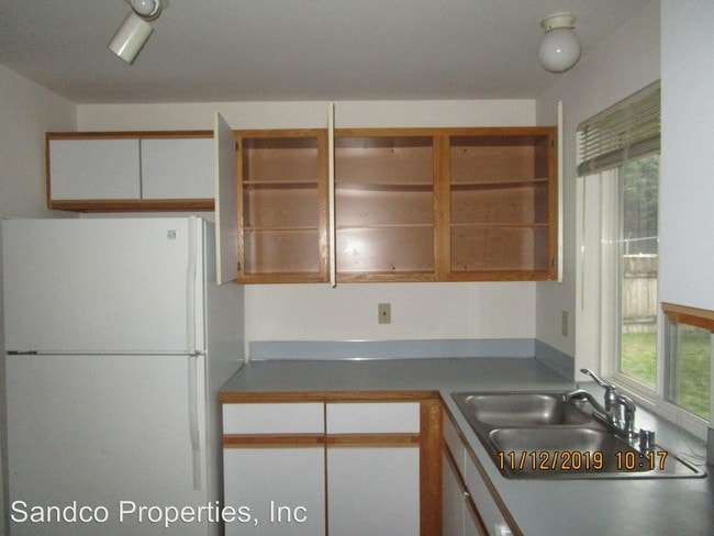 Building Photo - 3 br, 2 bath Apartment - 3607 217th Str E