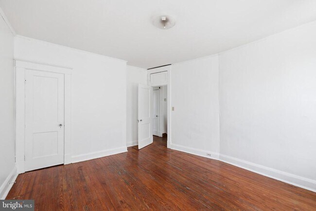 Foto del edificio - 3202 Cliftmont Ave