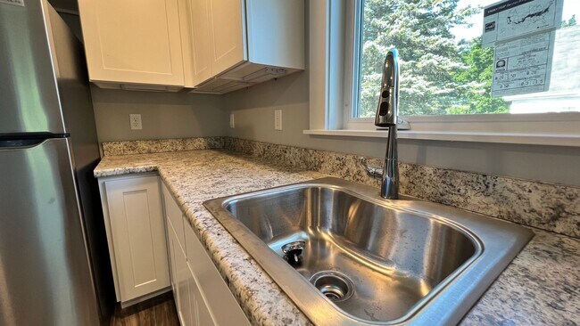 Foto del edificio - 24-28 Hill St