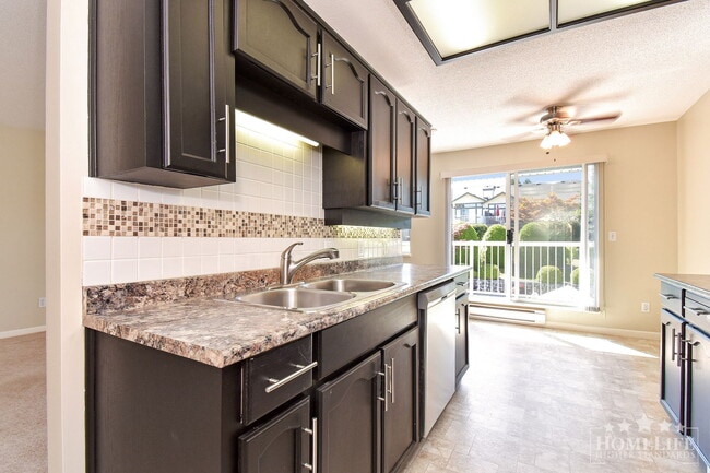 Building Photo - Condo for Rent – Queen Anne Green, Walnut ...