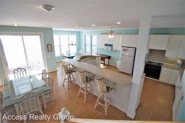 Building Photo - 3 br, 3 bath House - 991 Chadwick Shores Dr.