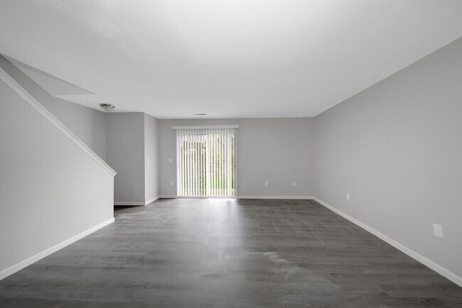 Foto del edificio - South Pointe Townhomes