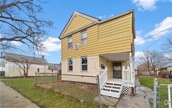 Building Photo - 3119 W 56th St