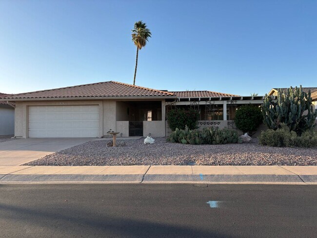 Building Photo - Lovely Home in 45+ Active Adult Community of Leisure World.  Available May through December 2026,...