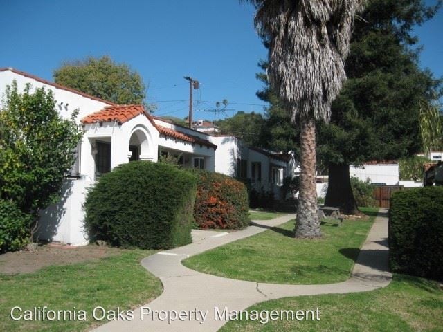 Building Photo - 1755 Evans Ave