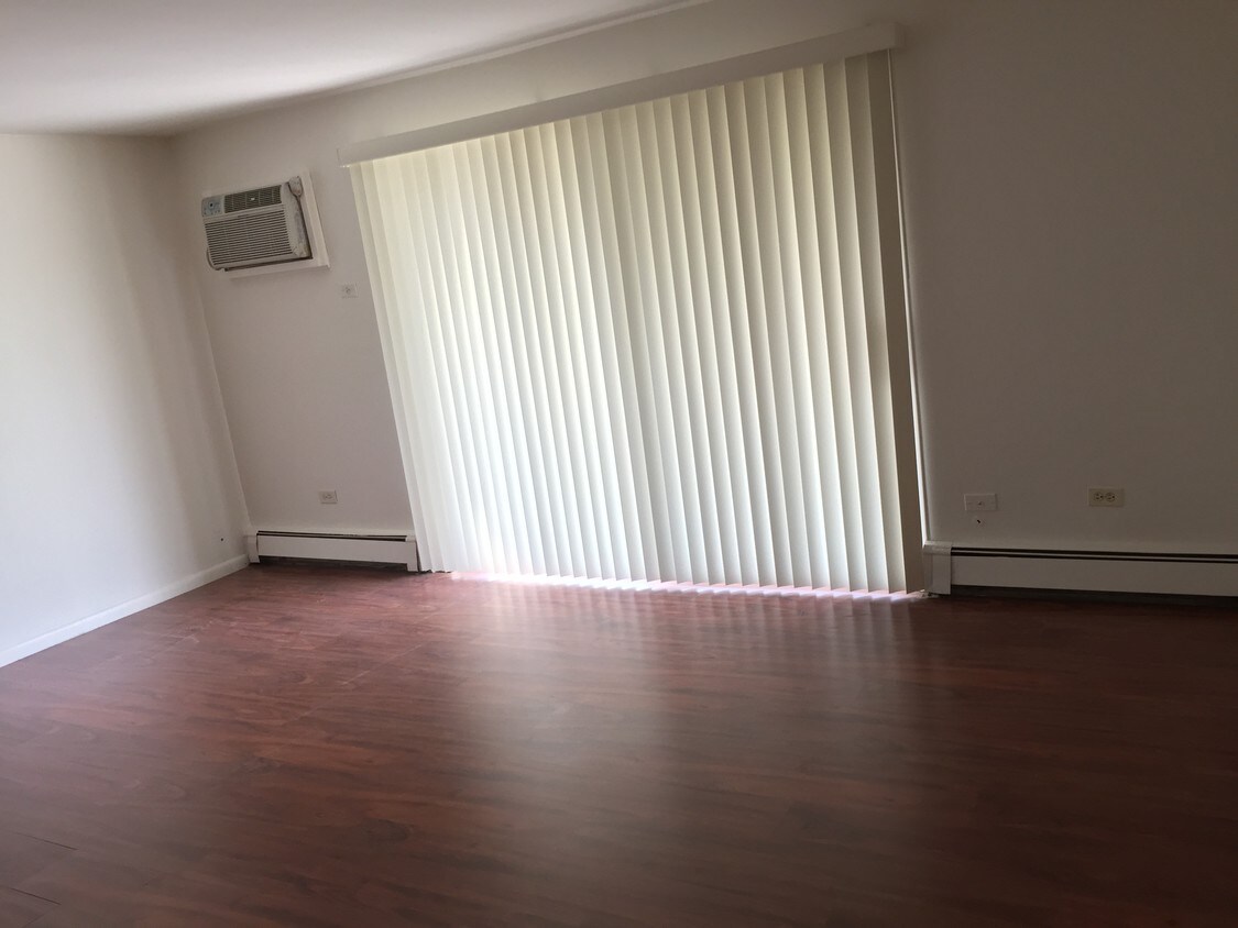 12715 Lacrosse Ave Unit 301, Alsip, IL 60803 Condo for Rent in Alsip