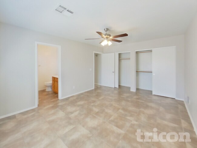 Foto del edificio - 4873 E Rousay Dr