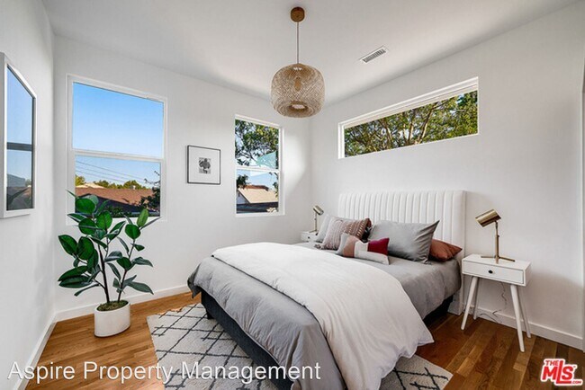 Foto del edificio - 3 br, 2 bath House - 3435 London St