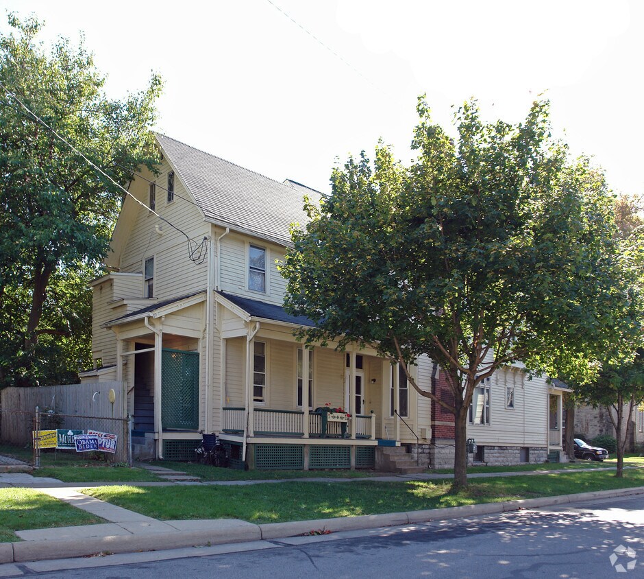 Building Photo - 802 Wayne St