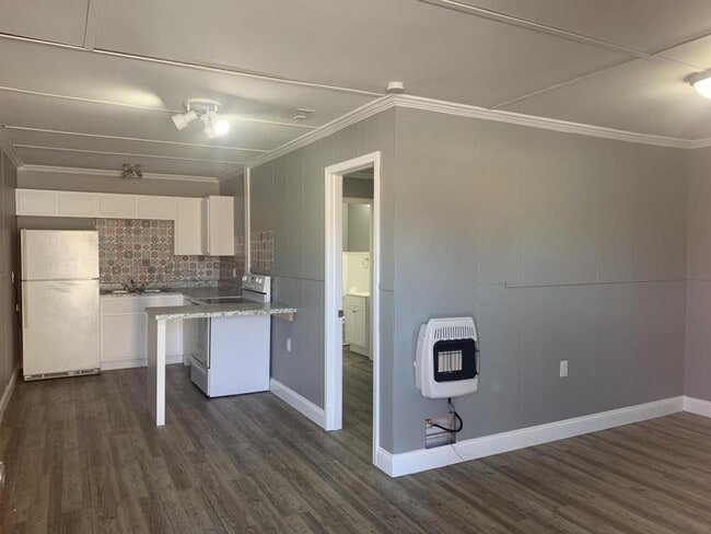 Building Photo - 3904 Griffin