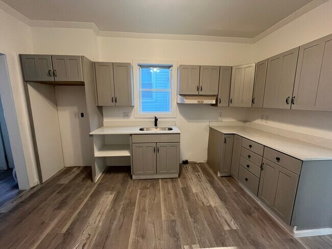 Foto del edificio - 335 1st St