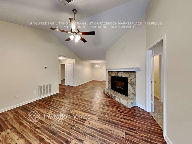 Building Photo - 175 Green Cir