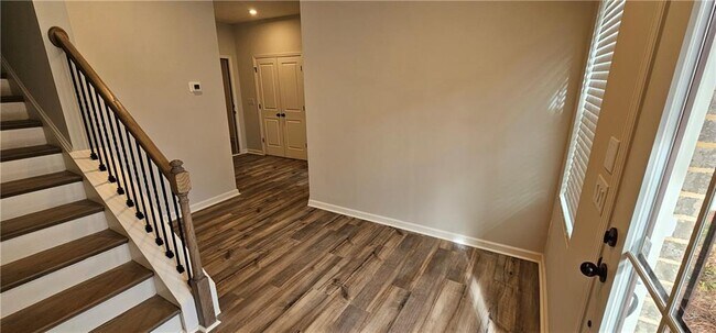 Foto del edificio - 908 Colton Dr