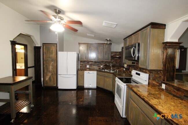 Building Photo - 2809 Connell St