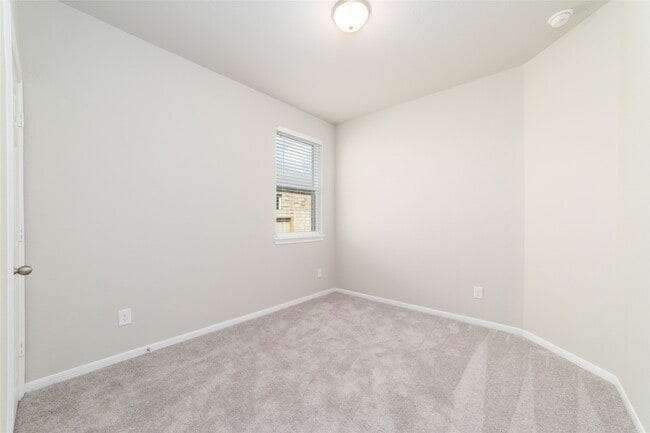 Building Photo - 27518 Beachside Arbor Dr