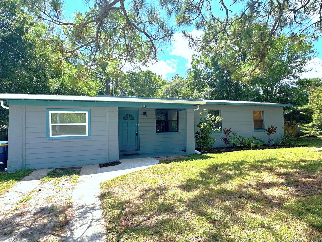 Foto principal - On Island, Close to Historic District & Be...