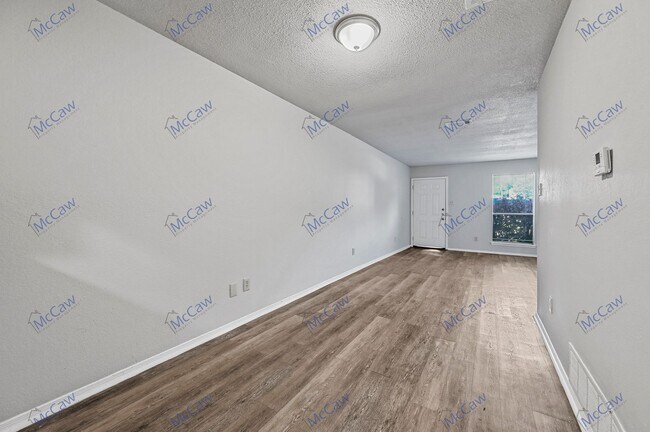 Foto del edificio - Lovely 2/1 Duplex in Arlington!