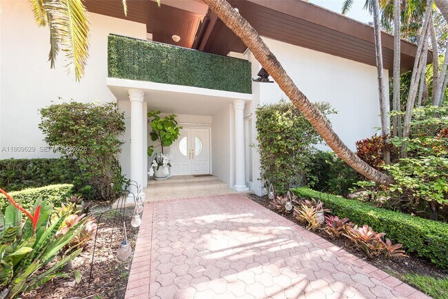 Foto del edificio - 201 Knollwood Dr