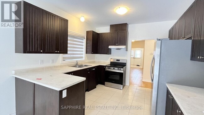 Building Photo - 25 Huntsworth Ave