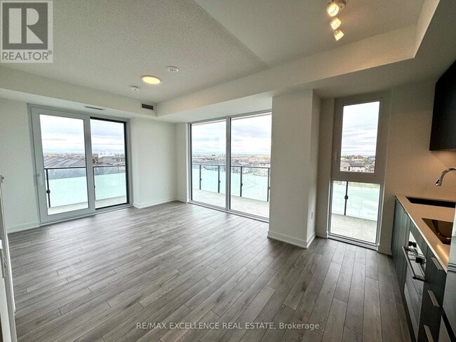 Building Photo - 15 Skyridge Dr