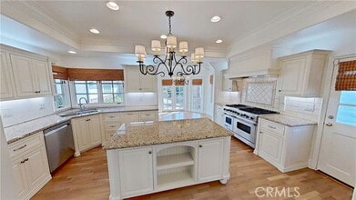 Building Photo - 2921 Catalpa St