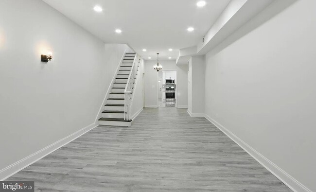 Building Photo - 118 S Conkling St