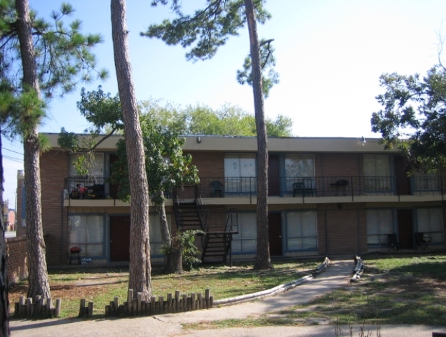 Building Photo - Aldine Apartments