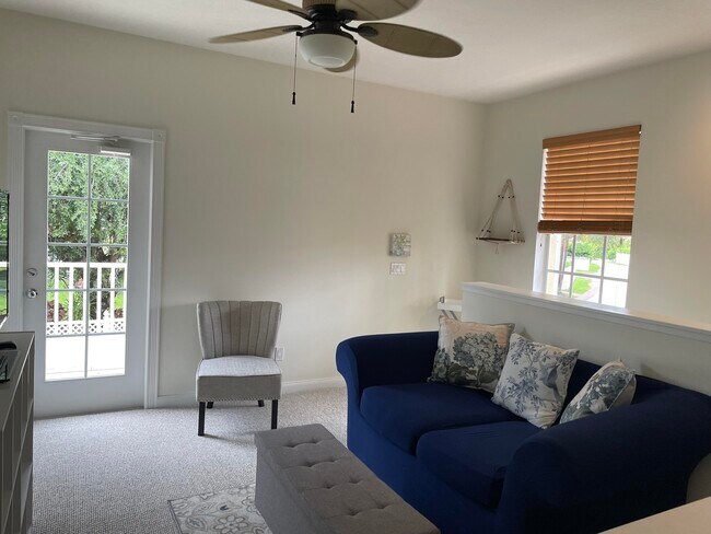 Foto del edificio - 168 Florence Dr