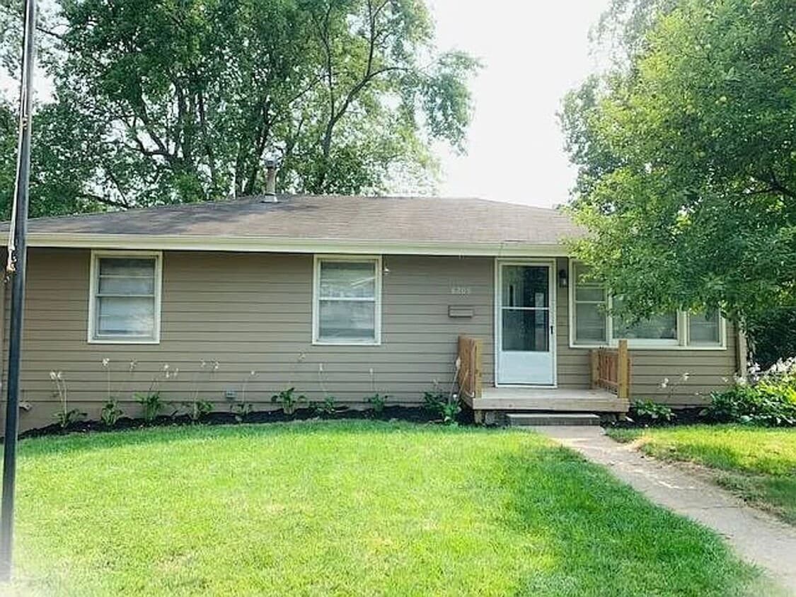 Photo - 6205 Ogden St – 3 Bed/2 Bath in Park Lane | Hardwood Floors, Finished Walkout Basement, Large Deck