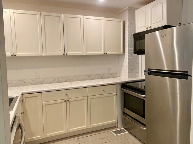 Foto del edificio - 251 Mateo Way NE