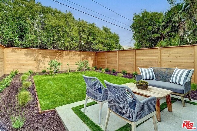 Foto del edificio - 1278 Meadowbrook Ave