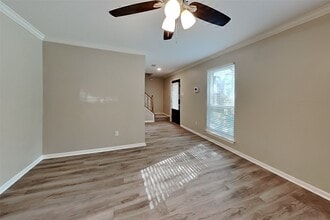 Building Photo - 3407 Fort Richmond Dr