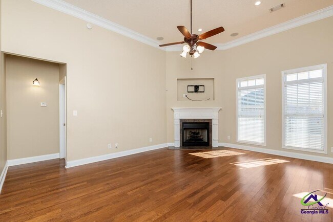 Foto del edificio - 601 Huntwood Ln