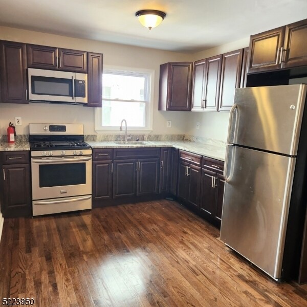 Building Photo - 64 40th St