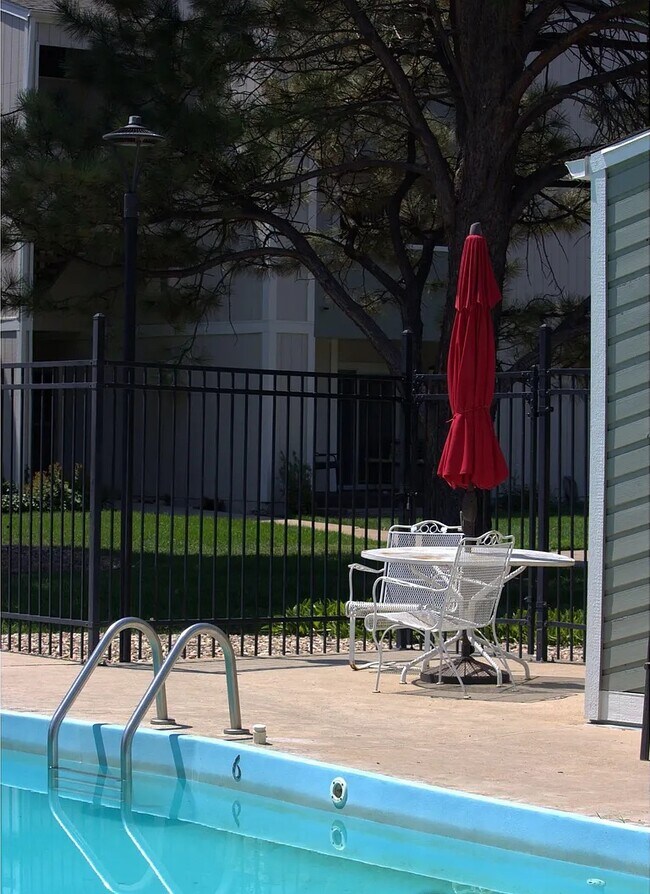 Foto del edificio - 3431 Stover St