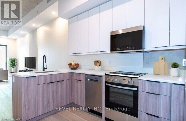 Photo du bâtiment - 169 James St S