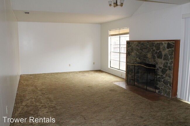 Building Photo - 2 br, 2 bath House - 2704A Fair Palms