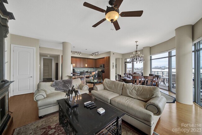 Foto del edificio - 4620 Piedmont Row Dr